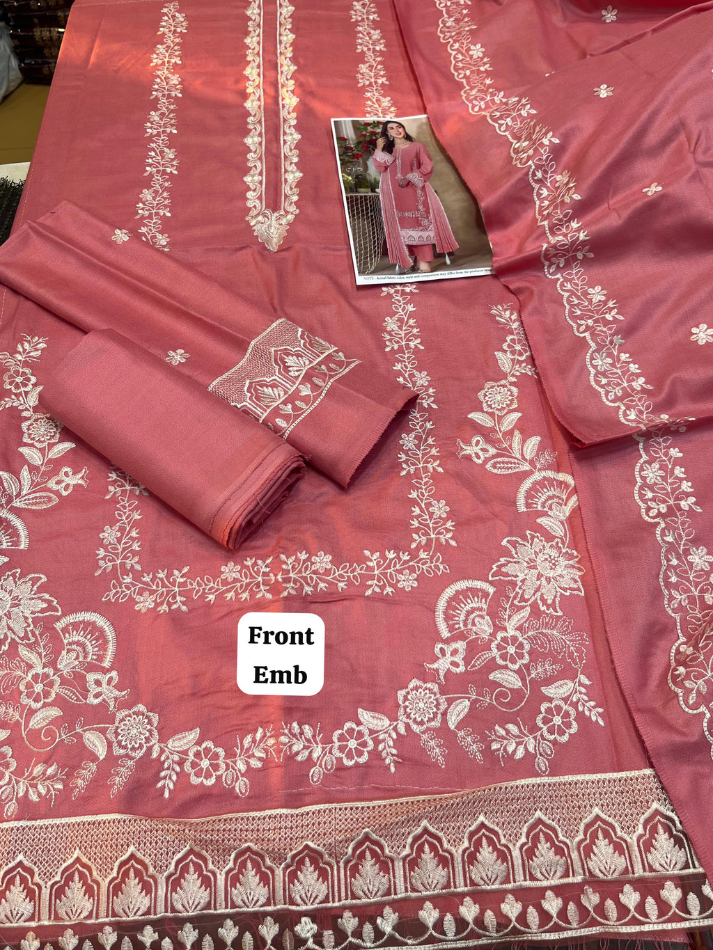 3 pcs Dhanak embroided suit